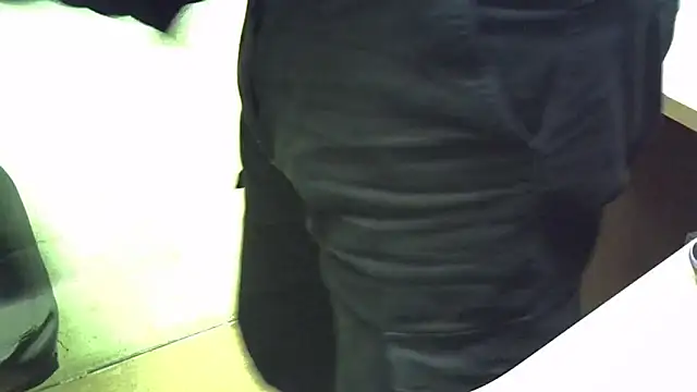 nikdov3 - Nikdov3's free webcam - UK Sex Cams