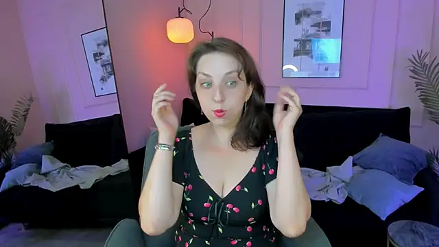 MargaretFatal live cam on StripChat