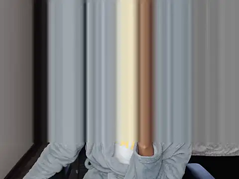 QUEENMANDYY webcam