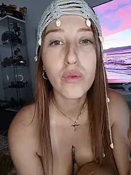 Susiee_Redd webcam
