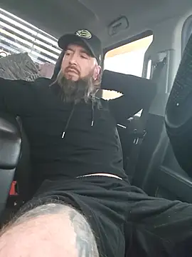 Beardedtattood webcam
