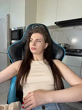 CurlyLara live sex cam