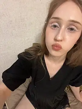 MeowyChans live sex cam