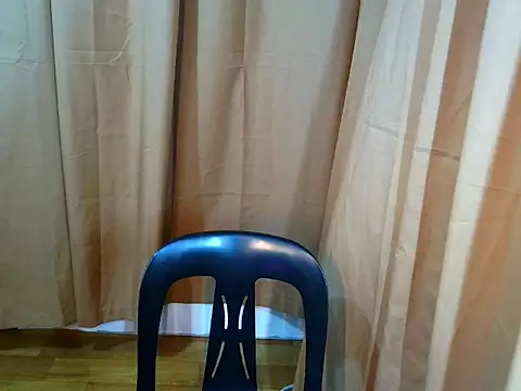 UrasianCummer02 webcam