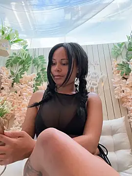 HaileyDiana webcam