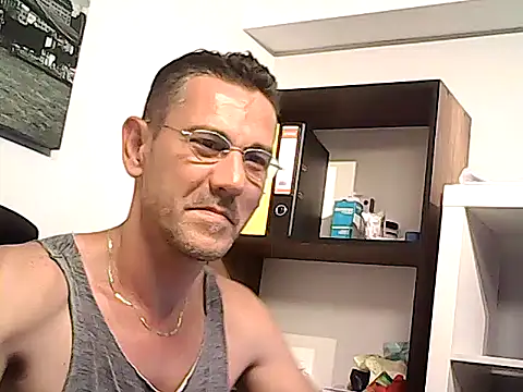 mastercharisma35 webcam