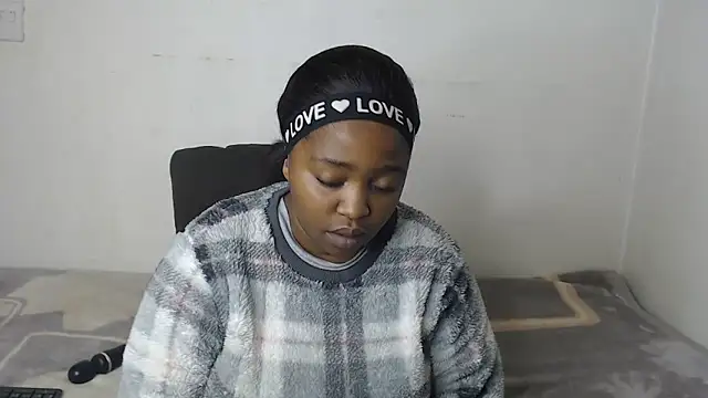 African_Busty