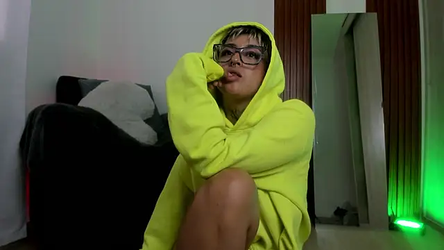 Rebeka-baker webcam