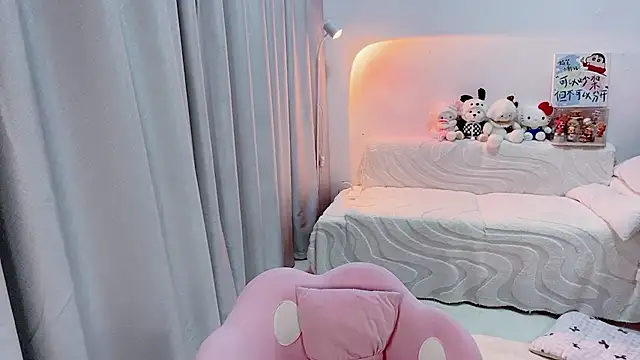 lucky-tt live cam on StripChat