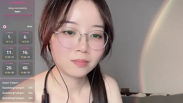 77-Vicky webcam