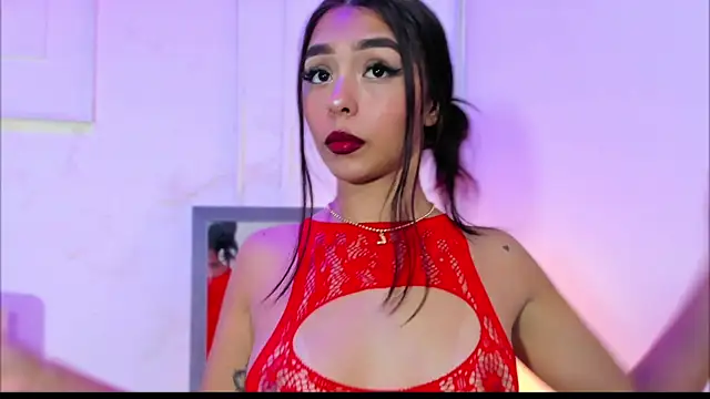 lanna_brunette webcam