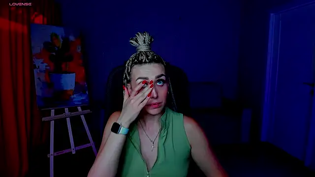MonicaRiley webcam