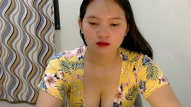 Fhwilloughbyxx webcam