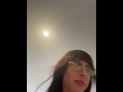 Arina_Bloom webcam