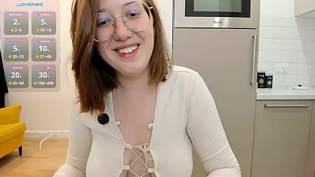 Charmy_Gracy webcam