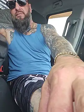 Beardedtattood's live cam
