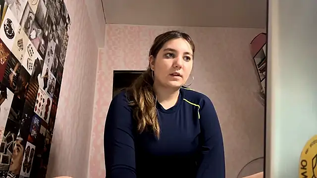 JanineThielman live cam on StripChat