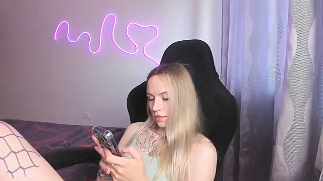 hello_kittyyk webcam