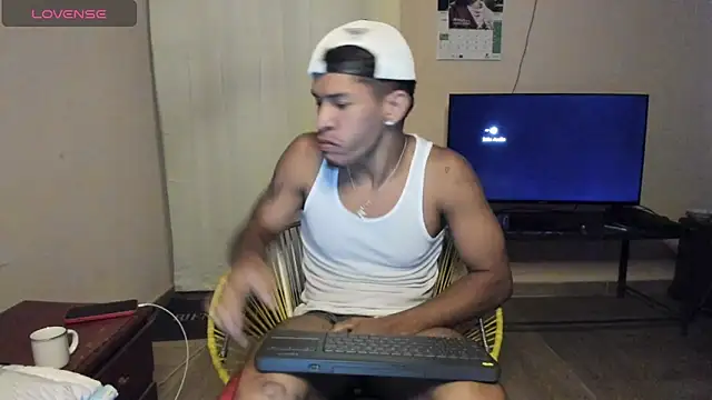 antonio_aguilarx webcam