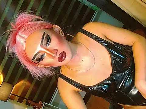 Model: HOLLYWOOD_QUEEN_88