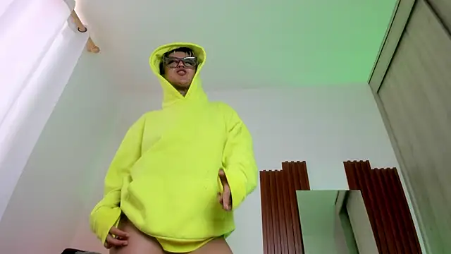 Rebeka-baker webcam