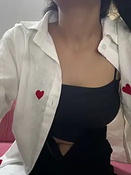 LuxeAura