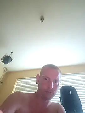 piercingpik live sex cam