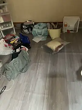 Mina048 webcam