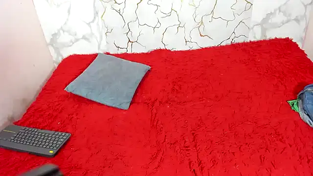 Nahomi_hot_77 webcam