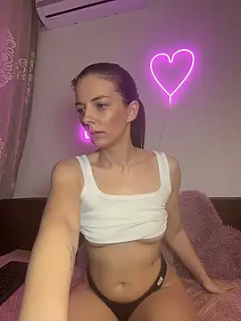 Sabrinedivinee webcam