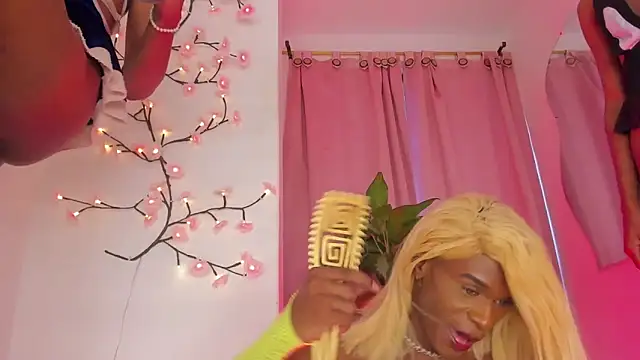 Mara_royal webcam