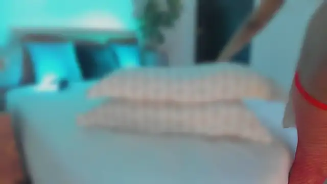 YariRose webcam