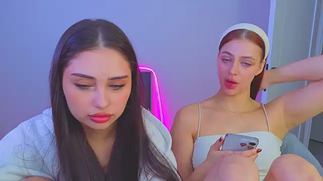 Sofia_Plump live sex cam