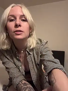 Naomi_Nocturn live sex cam