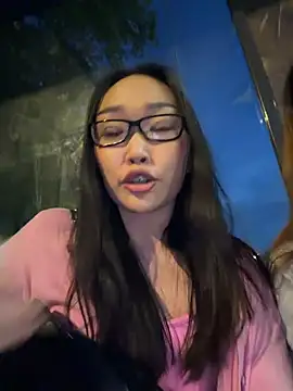 trytomakememoam webcam