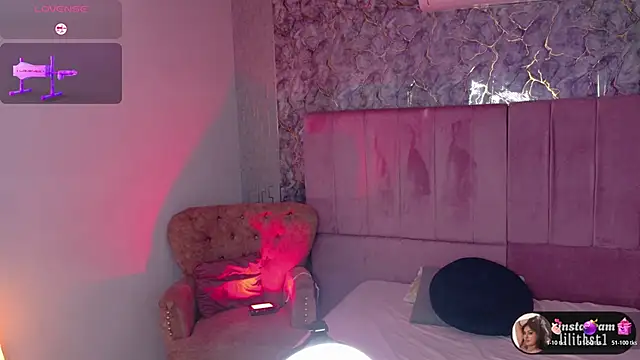 lilithst_ webcam