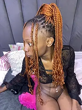 LonelyQueenxx25 webcam