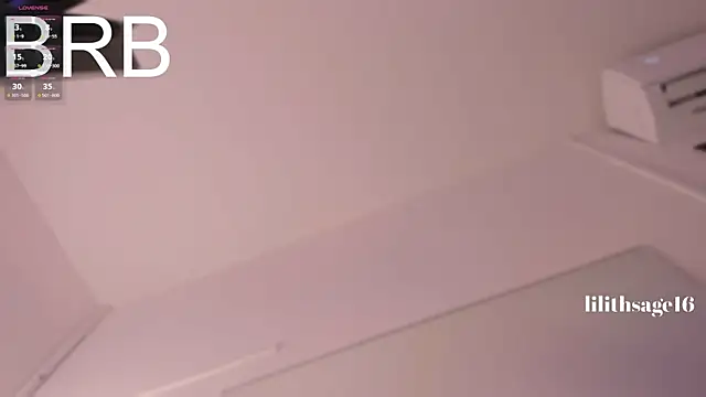 Lilith_Sage_ webcam