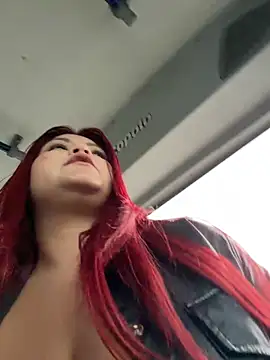 Lia-Moon77 webcam