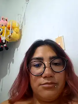 lucyheart_8 webcam