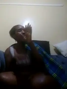 Creamymom4 webcam