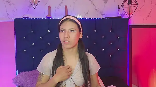 Dakotaa_Johnson webcam