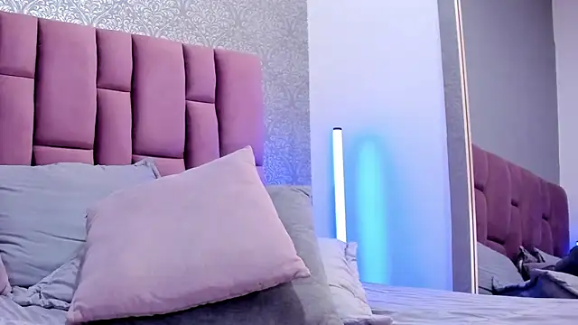 DianaRed_