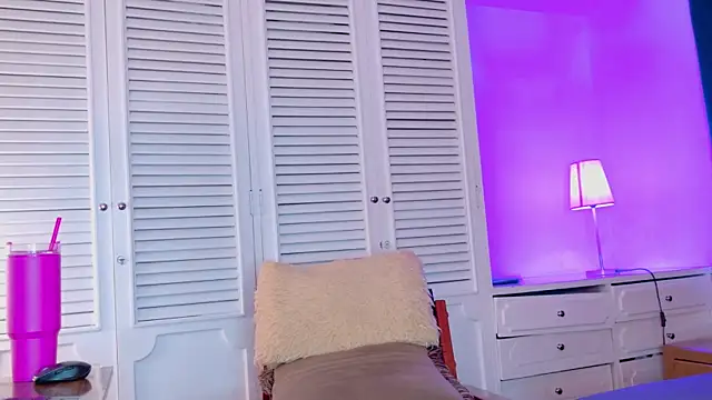 Adel_Nesbiit