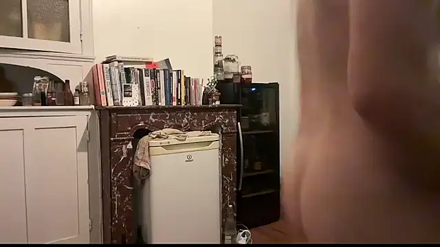 Brianjonest webcam