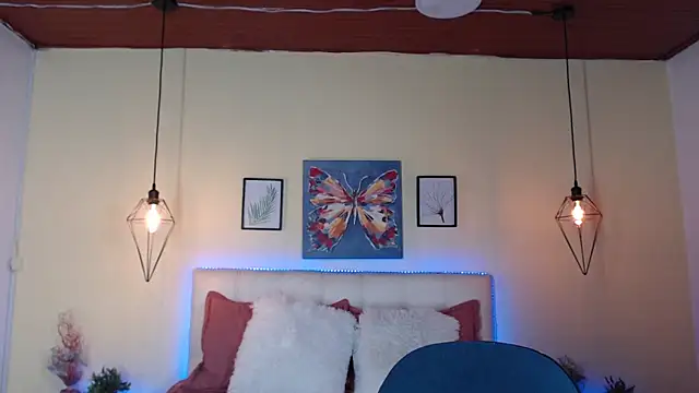 Megan_05_ webcam