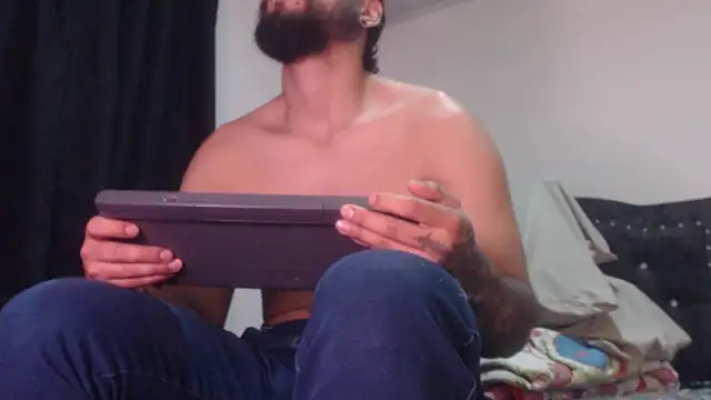 Chrys_harris77 webcam