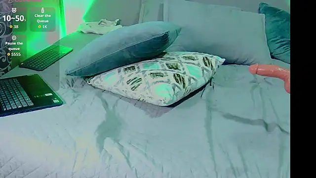 Enzoo98_ webcam