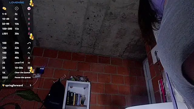 Valerymoon19 webcam