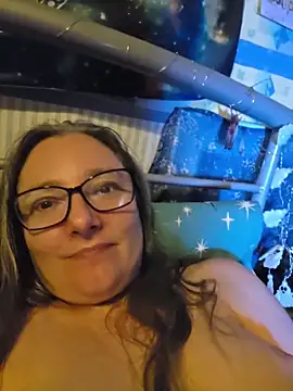 Izzylove47 webcam
